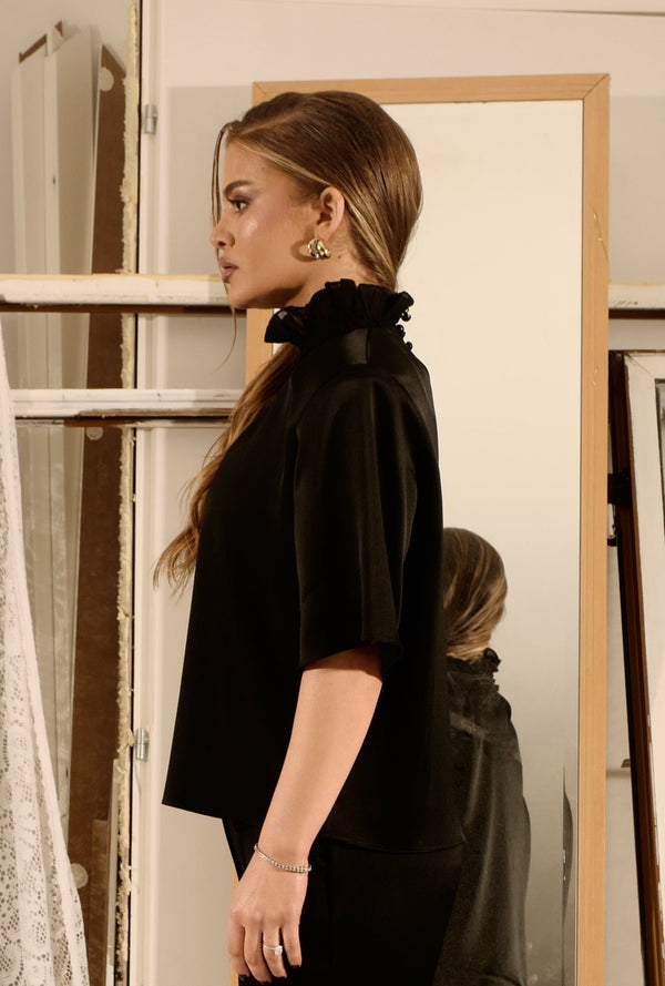 La Velata (Black) - Blouse