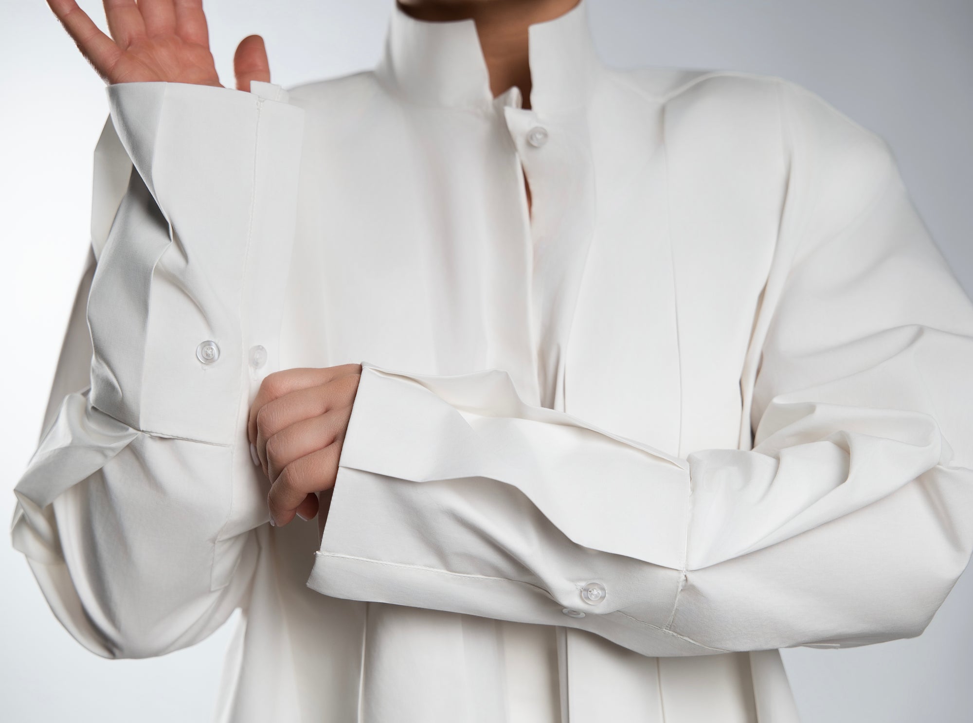 La Decisa (White) - Shirt