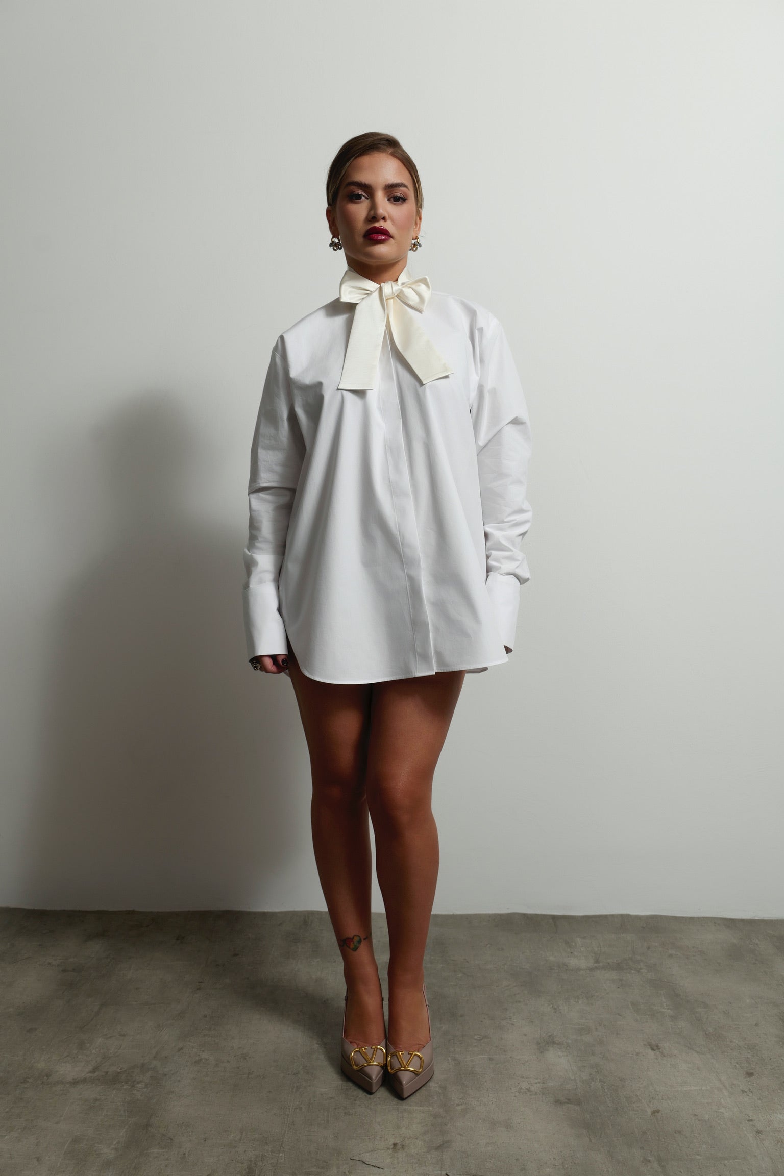 The Silk Bow - Champagne