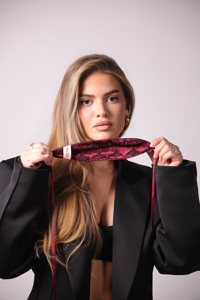 The Amorous - Choker Scarf