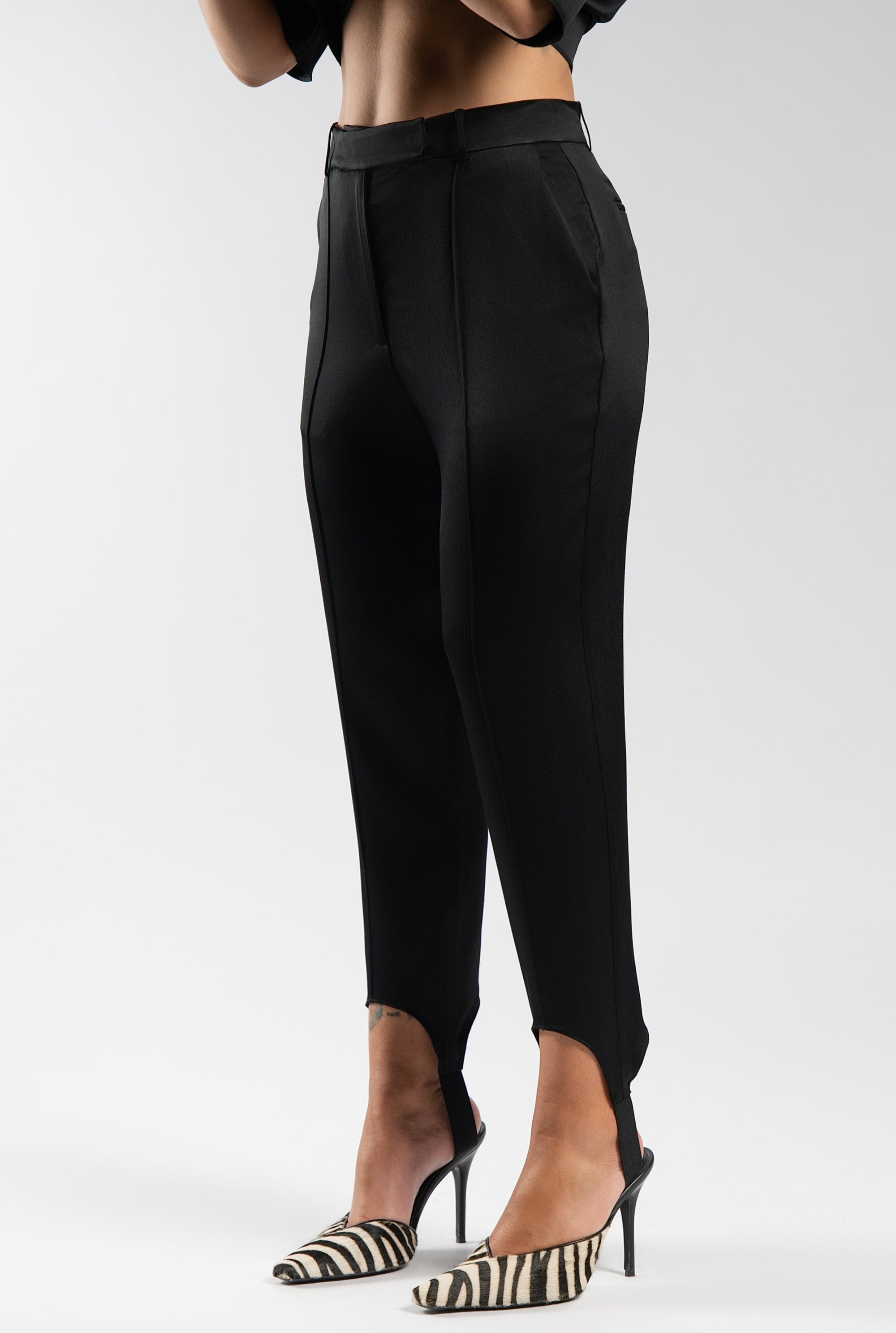Controllo (Black) - Pants
