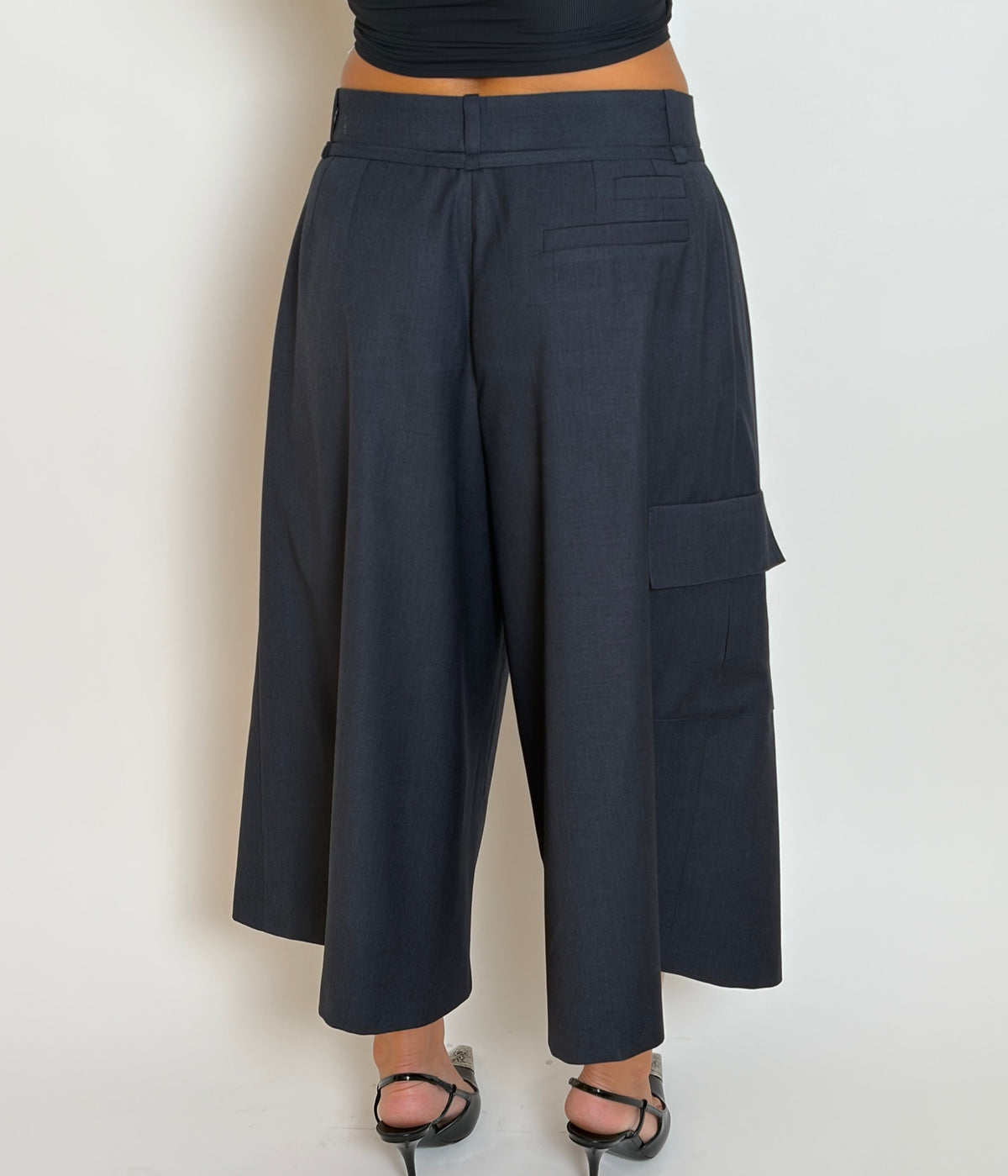 Drop (Dark Navy) - Bermudas