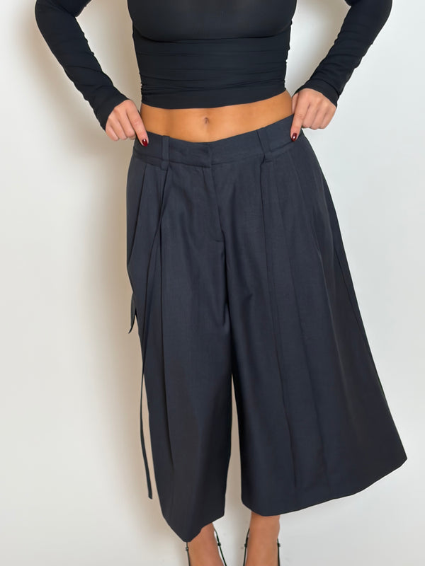 Drop (Dark Navy) - Bermudas