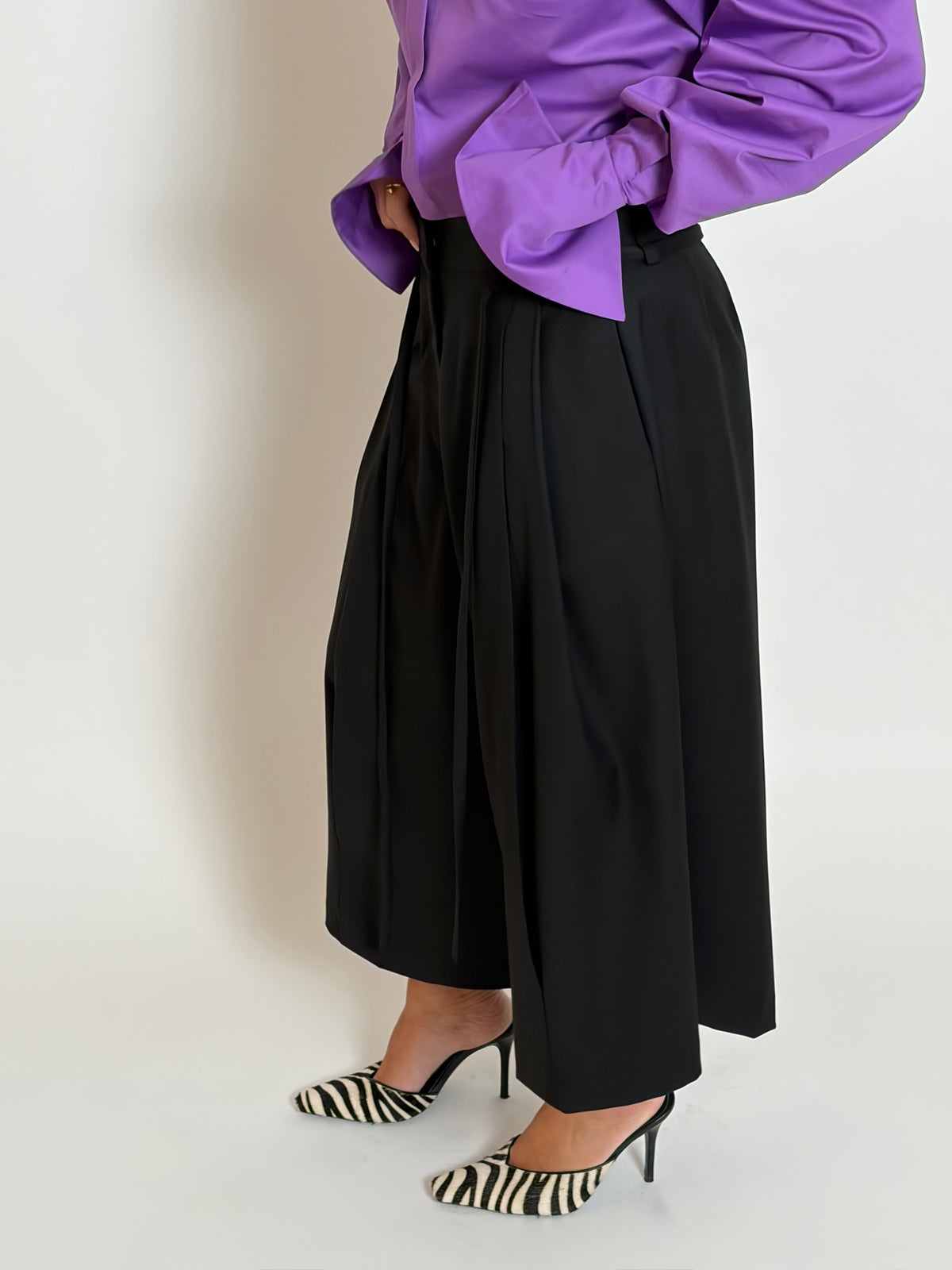 Drop Black